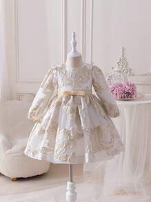 Glamorique Kids 女孩公主裙，长袖白色欧根纱连衣裙，金色和银色刺绣图案，优质面料，优雅正式派对礼服，适合中东、欧洲、美国、豪华舞台表演 - 白色 - 查看 3