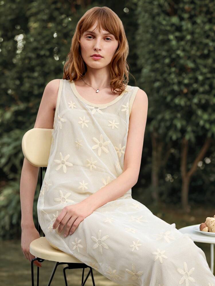 SHEIN Maija Solid Color Round Neck Embroidered Sleeveless Casual Dress