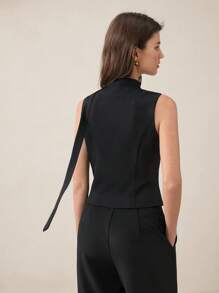 BizChic Elegant Lace Trim V-Neck Camisole, Suitable For Business Casual Jacket, Urban Commute, Business Casual Women's Wear, Autumn/Winter - Black - View 4