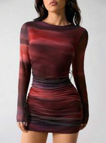 SHEIN PETITE Váy ngắn bó sát cổ tròn in họa tiết tie-dye dành cho nữ dài tay - Đỏ - Xem 4