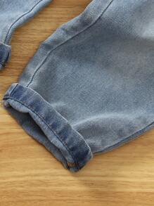 Genkimix Kids Zestaw 2 szt.: młodzieżowa uniwersalna, swobodna, biała, miękka, tkana koszula zapinana na guziki z kołnierzykiem szalowym + dżinsy z elastyczną talią, odpowiednie na wyjścia, zajęcia na świeżym powietrzu i spotkania