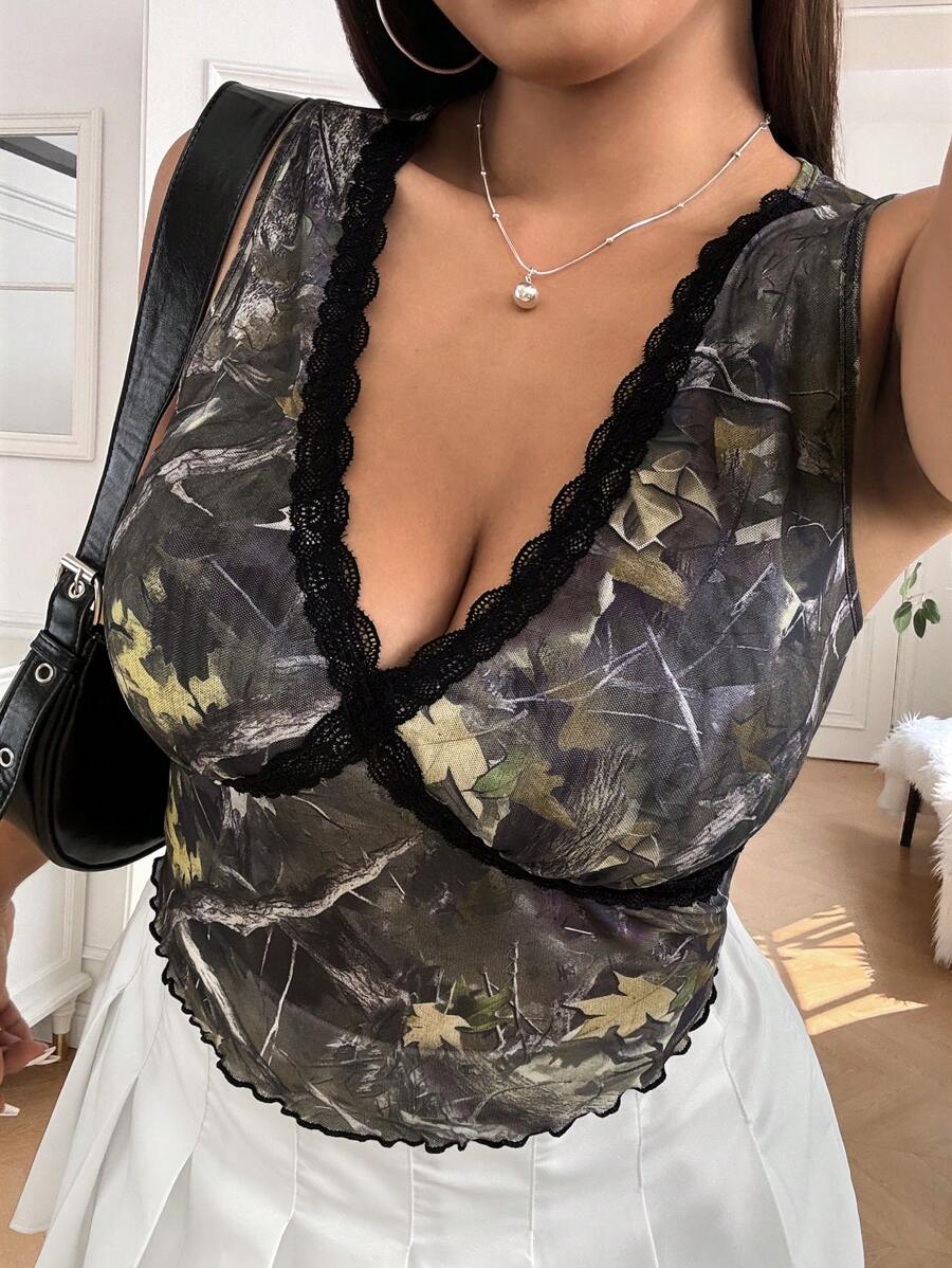 SHEIN EZwear 大码花卉印花吊带背心和蕾丝花边背心 - 彩色 - 查看 1