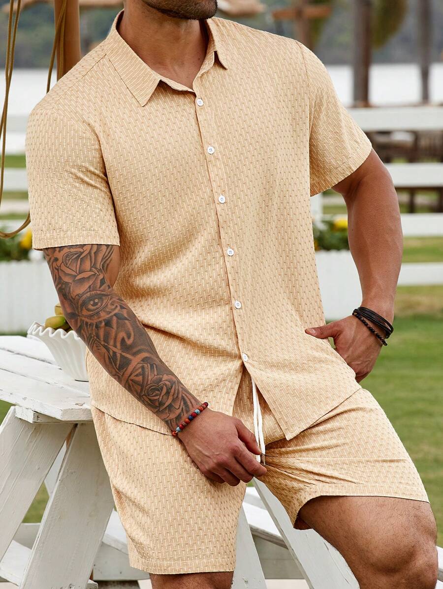 Manfinity RSRT Plus Size Woven Jacquard Striped Short Sleeve 2pc Set