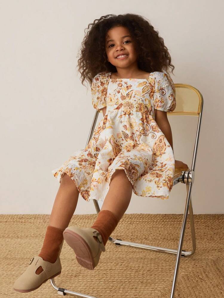 Abito da ragazza con motivo floreale, scollo quadrato e maniche a palloncino