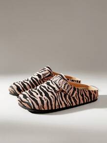 Solecia 女士斑马图案可调节扣休闲平底鞋