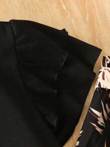 SHEIN 少女罗纹针织纯色上衣，荷叶边饰边，梭织印花阔腿七分裤，两件套服装，适合休闲度假、节日、午餐、旅行