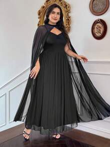 SHEIN Privé Abito avvolgente casual ed elegante per donne taglia forte, abito in chiffon con spallina, morbido, con arricciature e ampio, adatto per vacanze, feste e appuntamenti, idoneo per primavera/estate