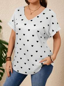 EMERY ROSE Women Plus Size Heart Print V-Neck Batwing Short Sleeve T-Shirt, Summer For Women, Vacation Woman - Black and White - View 8