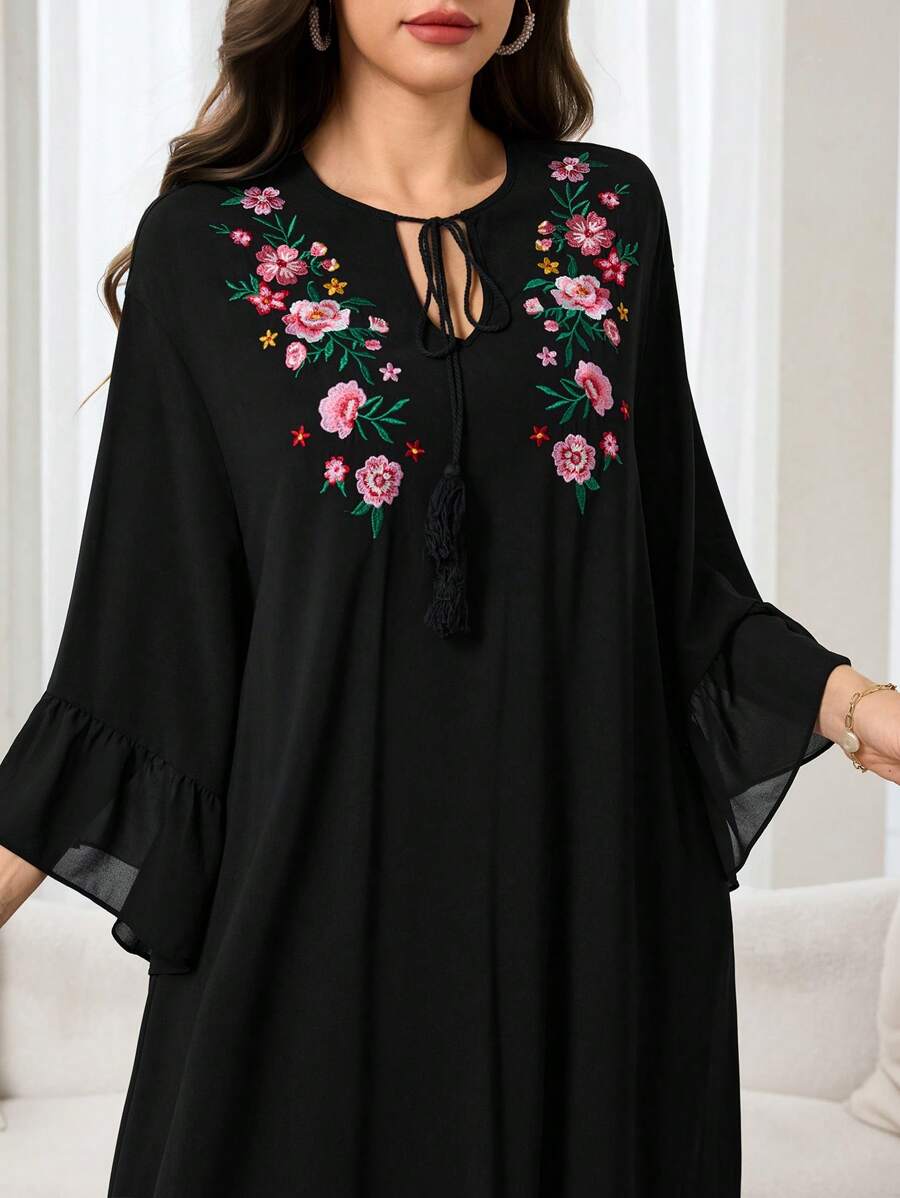 Al Najma Embroidered Loose Arabic Style Dress For Women - Black - View 1