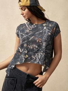 VARSIVA All-Over Print Round Neck Asymmetric Hem Summer Short Sleeve Sports T-Shirt - Multicolor - View 4