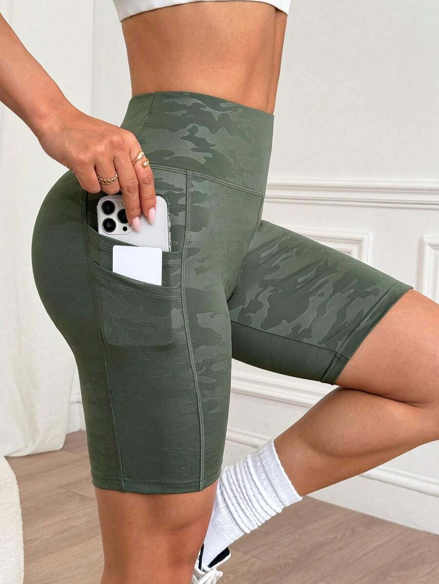 Easithlete Summer Camouflage Print Patchwork Dual Pocket Shorts - Army Green - View 1