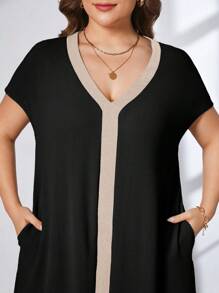 SHEIN Essnce 大码女式撞色 V 领短袖口袋休闲宽松连衣裙 - 黑色 - 查看 7
