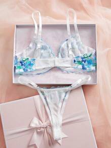 2pcs Set Romantic Embroidered Floral Sexy Women Lingerie Set - Baby Blue - View 2
