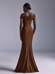 Elitara Elegant Off-Shoulder Ruched Mermaid Hem Dress, Suitable For Weddings, Events, Parties, Honeymoons, Bridesmaids (Adult)