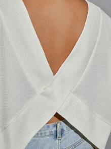 SHEIN Essnce 大码女装春夏时尚休闲宽松舒适杏色露背镂空短袖T恤，波西米亚风女装，度假女装，曲线上衣，欧洲夏季，露背上衣，沙滩装，外出上衣，可爱夏日上衣，夏威夷风情女装 - 杏色 - 查看 5
