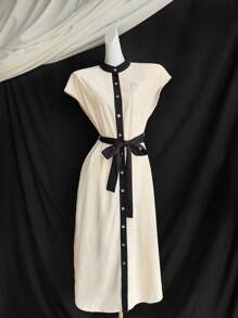 Chiquease Rafferiza 女款杏色亚麻休闲度假旅行豹纹前扣衬衫腰带蝴蝶结口袋侧开衩优雅通勤老款风 2025 夏季新款短袖女式休闲撞色前扣长裙 - 杏色 - 查看 5