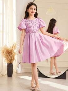 SHEIN Tween-Mädchen Elegantes Kleid mit Pailletten, Puffärmeln, tiefem Schritt und Rüschensaum