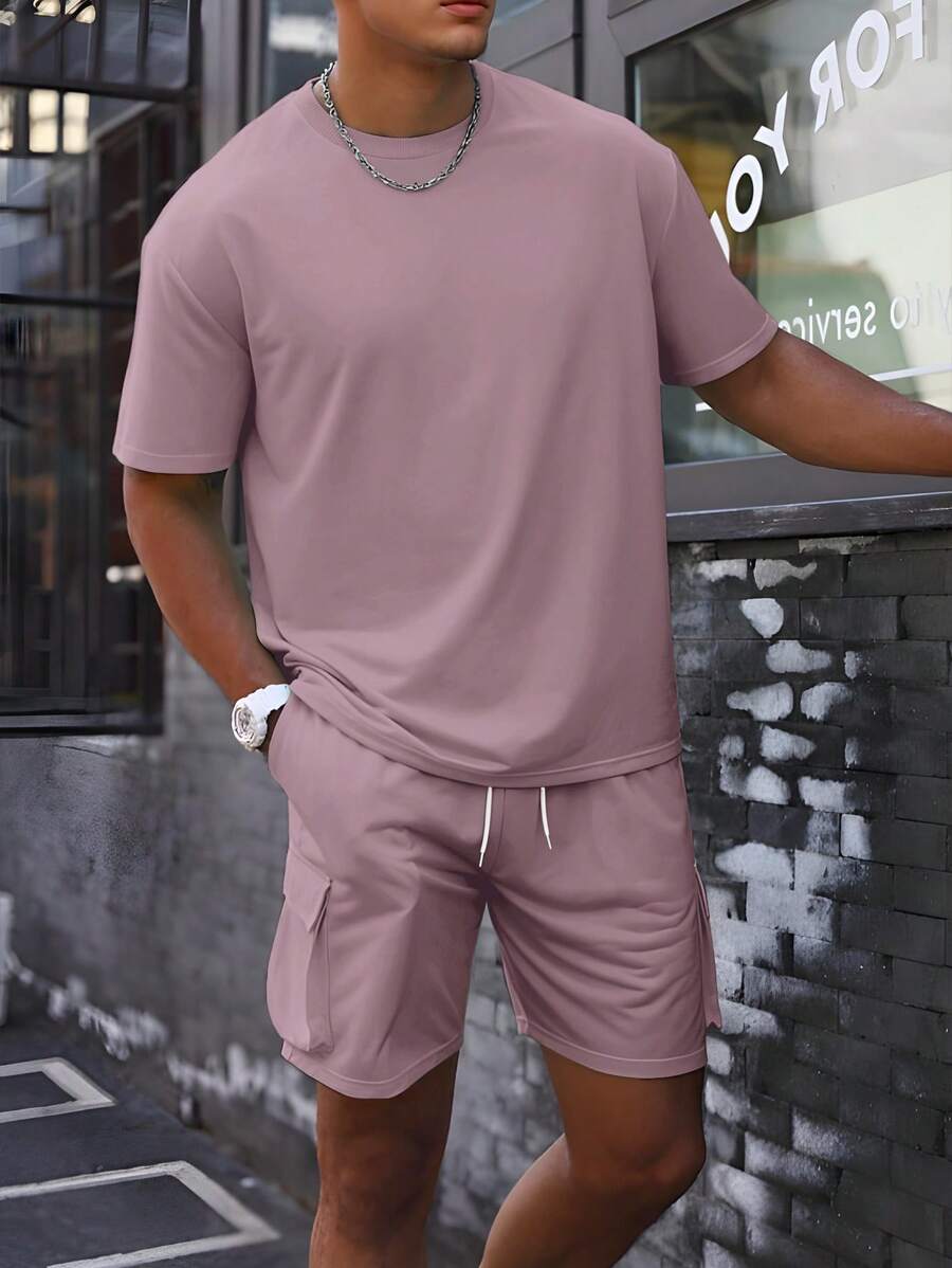 Manfinity Homme 男士纯色圆领短袖休闲 T 恤和抽绳腰部工装口袋短裤套装