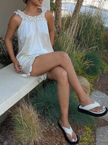 DAZY 女士 2 件套缎面荷叶边吊带背心短裤睡衣套装 - 米色 - 查看 5