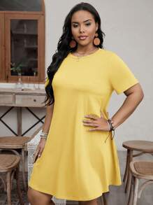 SHEIN LUNE Plus Size Solid Color Crew Neck Short Sleeve Casual Dress, Suitable For Summer