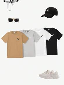 SHEIN 青少年男孩休闲活力款鹿头图案系列 T 恤，经典黑色、深绿色、浅灰色和温暖卡其色