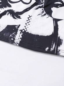 SHEIN 2pcs/Set Juniors/Teen Girls Graphic Print Camisole & Solid Color Functional Pocket Mini Skirt Outfit