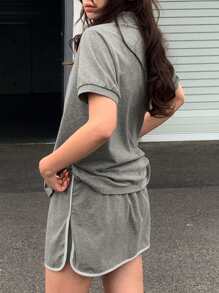 DAZY Conjunto deportivo casual de mujer con blusa tipo polo y falda-pantalón con ribete de contraste