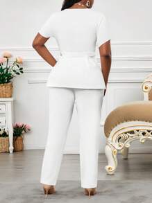 SHEIN Lady 白色V领短袖腰纽扣不对称下摆上衣西装裤加大码两件套西装加大码优雅商务办公室西装婚礼宾客礼服女式巡航装秋冬女装