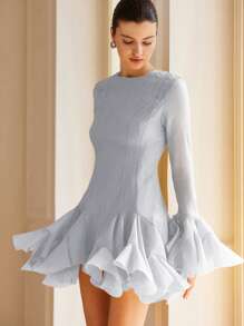 Aveloria Rosie 法国奢华高端设计优雅荷叶边超大下摆喇叭袖纹理面料短款连衣裙