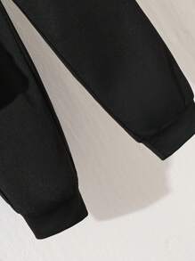 Conjunto de 2 piezas de camiseta con cuello simulado y pantalones de chándal informales para niños preadolescentes - Verde Oscuro - Ver 6