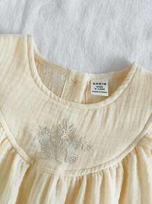 SHEIN Robe décontractée à manches courtes avec encolure ronde et broderie pour bébé fille - Nude - Voir 6