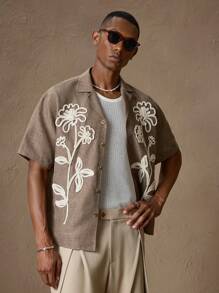 AKNOTIC X Nawaf Alabid 男士棕色梭织花卉刺绣宽松休闲短袖Polo衫，适合夏季、度假、日常搭配、派对，男士礼物 - 卡其色 - 查看 4