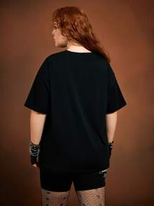 HARRY POTTER X SHEIN Plus Size Graphic Print Round Neck Casual Short Sleeve T-Shirt Y2k Tops Women T Shirts Graphic T-Shirts Graphic Summer For Women/ Summer / Summer / European Summer Old Money Style Women/Old Money Graphic Tees Women Graphic Tees Women Summer Black Tees Easter / Easter Women/ Easter Women Top - Black - View 2