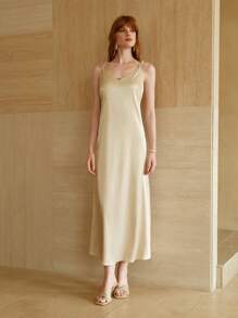 SHEIN LUNE Women's Satin Camisole Dress With Handcrafted Beaded Waist, Slim Fit, Crossover Elastic Strap, Backless, Sleeveless, Apricot Color, Suitable For Work And Commute