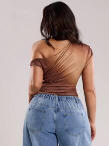 SHEIN BAE 加大码女式优雅简约扎染图案宽松不对称褶皱不对称领口短上衣，适合夏季、女士度假装、母亲节、母亲节礼物、妈妈、长春、复活节及毕业典礼、节日之夜、夏季、优雅、音乐会女士、女士夏季、夏季上衣 - 卡其色 - 查看 8