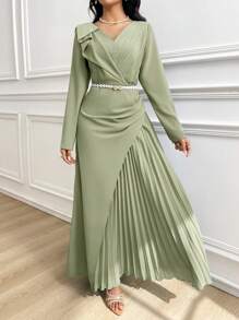 Modelyn 女式纯色V领长袖褶边优雅连衣裙