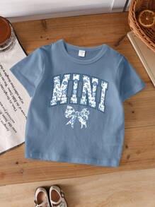 SHEIN 2 件女婴休闲时尚花卉和字母图案印花短袖 T 恤，“妈妈和我”搭配（2 件单独出售）