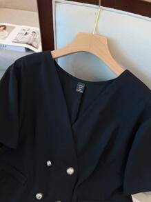 Regalyn Conjunto de chaqueta top con bolsillo decorado de manga corta y cuello en V talla grande talla, con cintura elástica a media y pantalones cortos bermuda con cremallera y botones, adecuado para uso diario