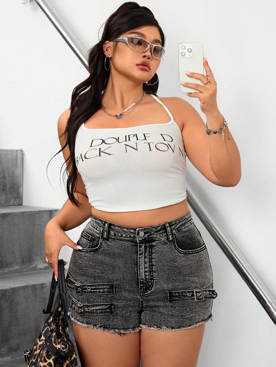 SHEIN ICON Plus Size Women Pockets Frayed Hem Adjustable Buckle Casual Denim Shorts - Black - View 1