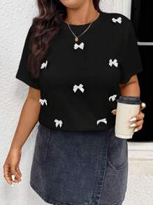 SHEIN Frenchy 大码夏季休闲蝴蝶装饰短袖 T 恤