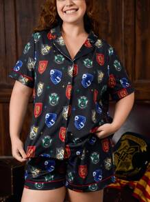 HARRY POTTER X SHEIN Plus Size Summer Allover Print Button Front Short Sleeve Top And Shorts Sleepwear Set Summer Outfits For Women/ Summer / Summer Clothes / European Summer Vacation Outfits Woman/ Resort Wear Women Two Pieces Summer Set Old Money Style Women - Black - View 1