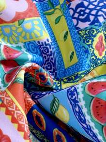 SHEIN Swim طقم بكيني نسائي سيكسي متعدد الألوان بتصميم هندسي مزخرف مع حمالات جانبية مخططة وحزام سفلي مثلث مزدوج الربط