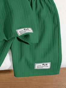 SHEIN LMoss Kids Tween Boy Casual Vacation Stand Collar Half Placket Short Sleeve Top And Patch Shorts Woven Wave Two Pieces Set - Green - View 6