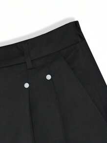 Manfinity Homme Herren Lässig Hosen mit halbeljastischem Bund, geplisstem, geradem Bein, Kleidung für Herren Hosen, reife Straßenhosen für Männer. Diese Herrenhosen sind dezent und vielseitig in klassischem Schwarz. Für städtische Spaziergänge, tägliche Lässig, Wochenendausflüge, Freundespartys, Musikfestivals und andere junge soziale Anlässe. Diese Hosen sind ein unverzichtbares Teil im Kleiderschrank eines Mannes und ein tolles Geschenk für einen Freund oder Ehemann. Locker sitzende Hosen für Männer