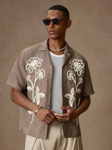 AKNOTIC X Nawaf Alabid 男士棕色梭织花卉刺绣宽松休闲短袖Polo衫，适合夏季、度假、日常搭配、派对，男士礼物 - 卡其色 - 查看 5