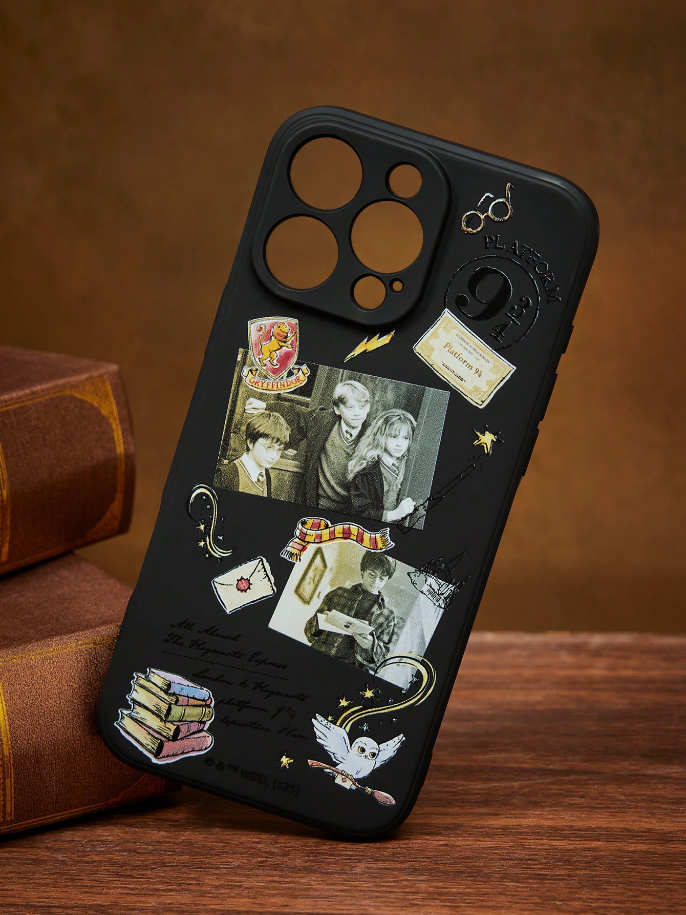HARRY POTTER X SHEIN غطاء هاتف مع رسم طباعي، متواف...