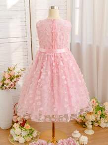 SHEIN Glamorique Kids 少女粉色3D刺绣花朵无袖连衣裙，甜美可爱，适合日常聚会、派对等各种场合，展现少女优雅甜美的魅力 - 粉色 - 查看 2