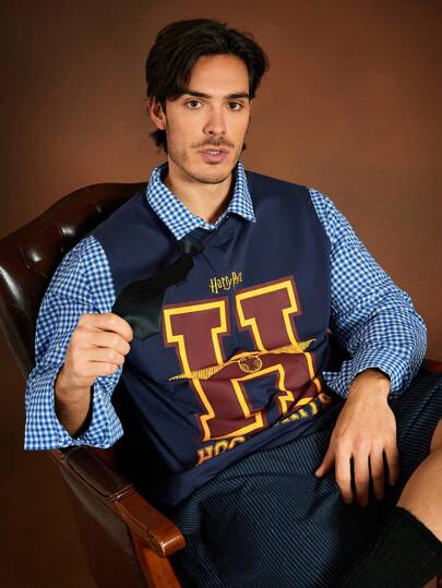 HARRY POTTER X SHEIN 大码男士休闲宽松针织学院风字母与金色飞贼印花海军蓝背心，春夏