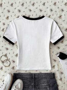 SHEIN Teen Girls Casual Basic, American Style, College, Retro, Black & White Contrast, Color Block Round Neck Short Sleeve Cropped Top, Butterfly Print Fitted T-Shirt - White - View 2