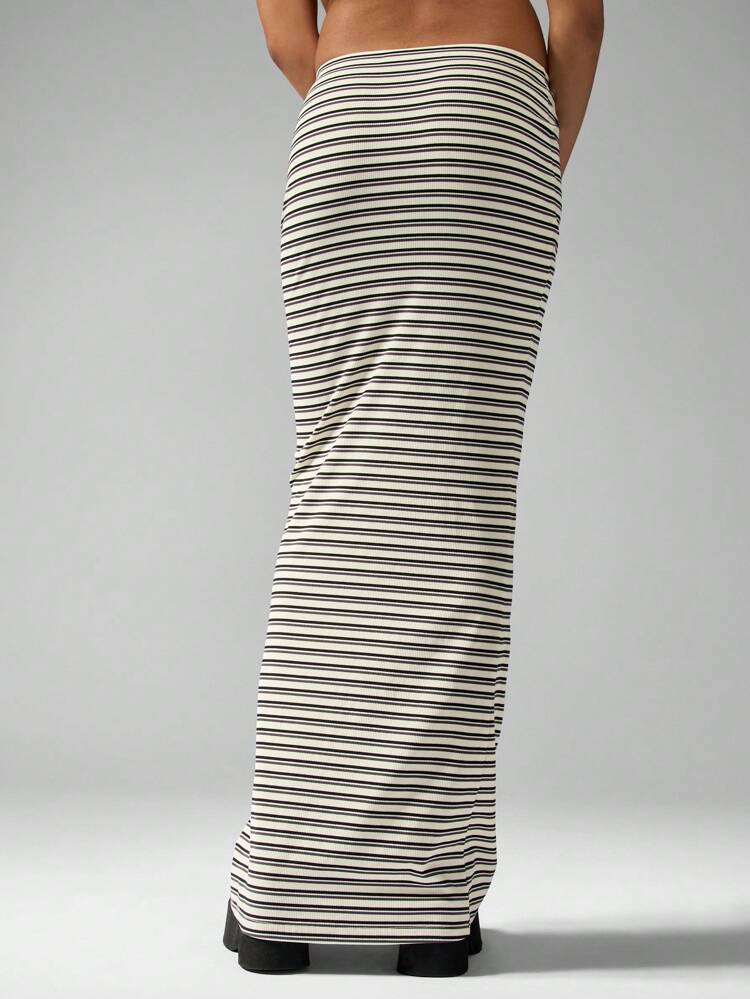 MISSGUIDED Faldas largas casuales acanaladas con rayas